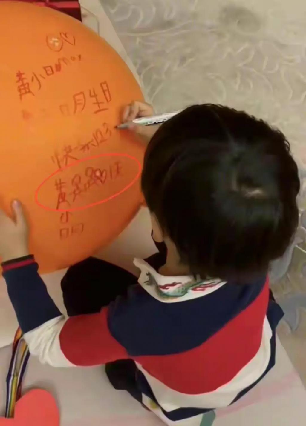 三天两头见前妻，没想到离婚1年后，叶珂的对手还是baby