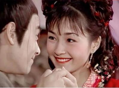 两次拒绝黎明，因精神病退圈，“最美郭襄”现在怎么样了