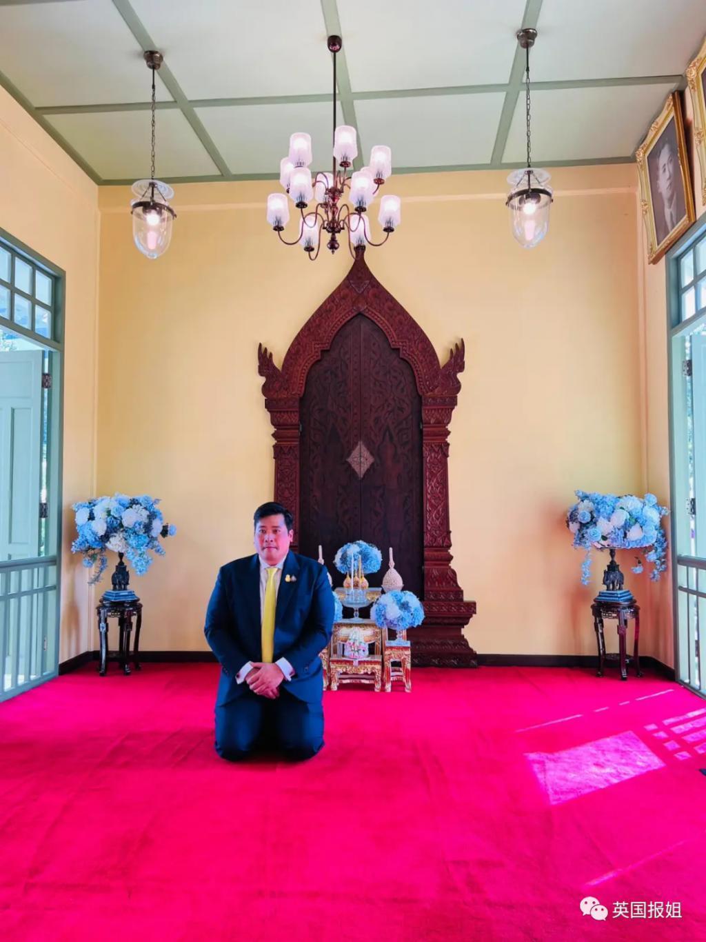 泰王室流亡二王子归国和泰王出席活动，王位钦定他了？！