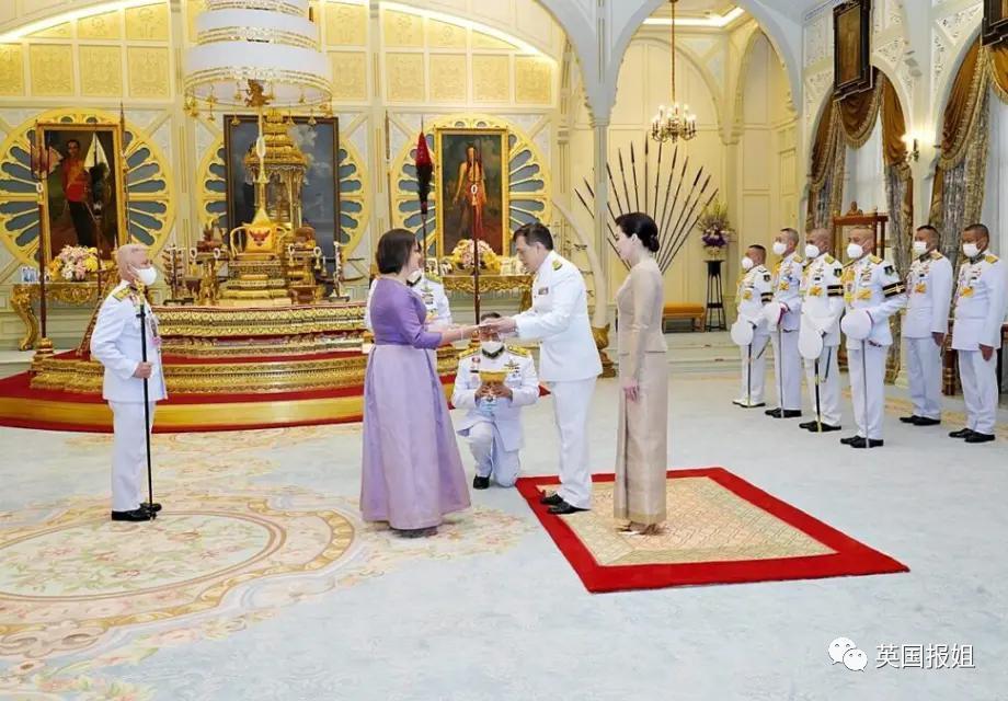 泰王室流亡二王子归国和泰王出席活动，王位钦定他了？！