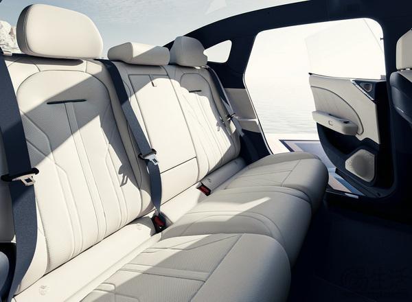 极氪007将于12月下旬上市 预售价格22.99万元起