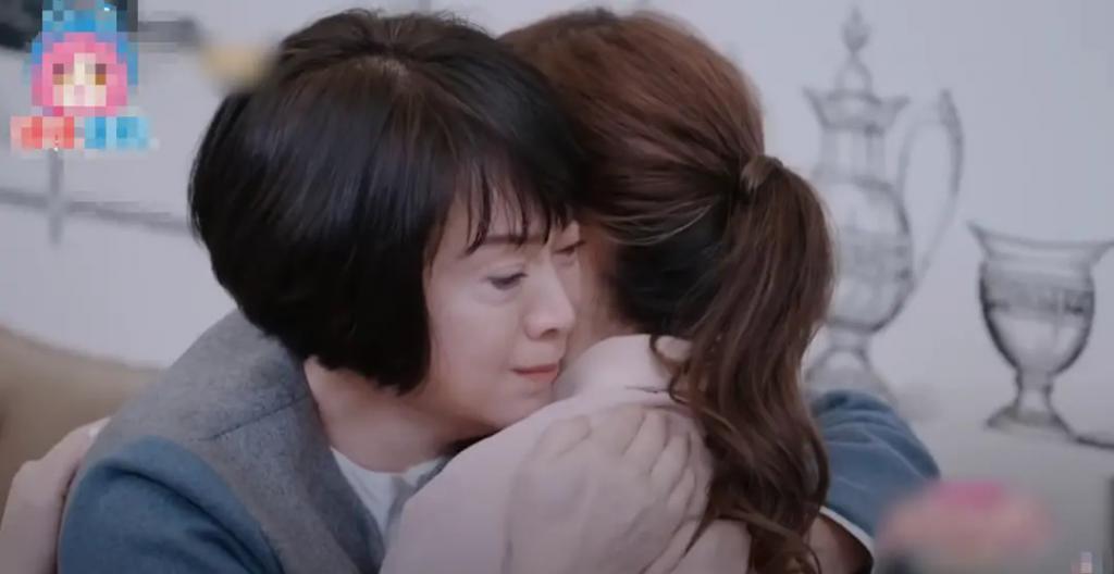 侯佩岑官宣离婚？婚姻窒息紧绷，发文离开和前任互动？