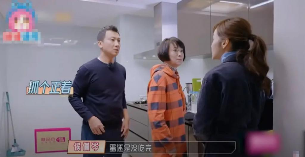 侯佩岑官宣离婚？婚姻窒息紧绷，发文离开和前任互动？