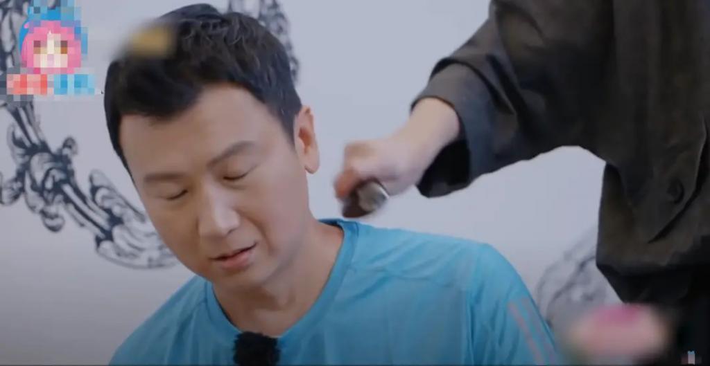 侯佩岑官宣离婚？婚姻窒息紧绷，发文离开和前任互动？