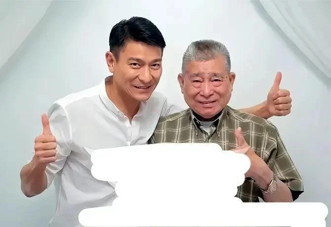 刘德华父亲葬礼：与赌鬼大姐形同陌路，女儿刘向蕙偷笑