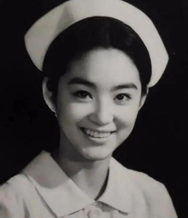 林青霞失散在大陆的亲姐姐，42年后姐妹重聚