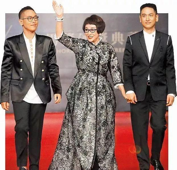 “女侠”变霸总，干出上海滩顶级豪宅，儿子曾吊打王思聪