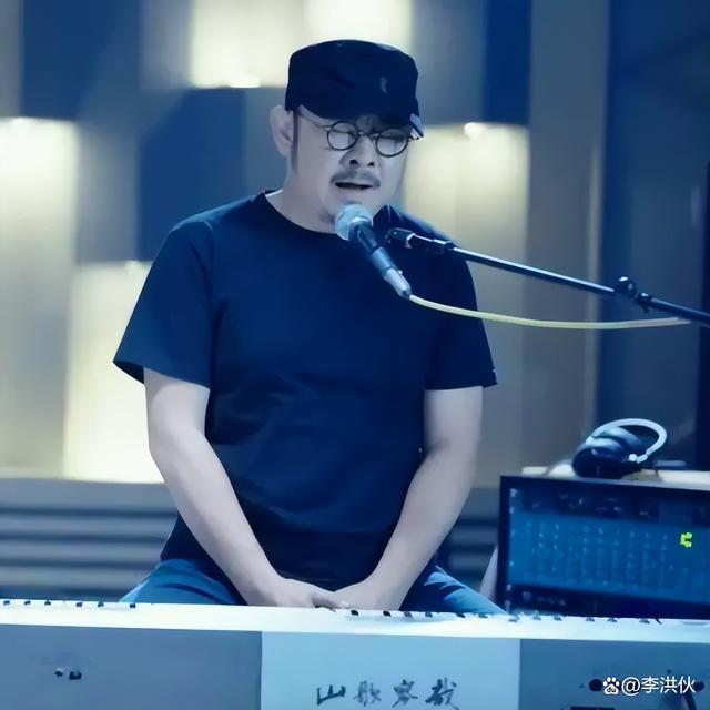 那英捉襟见肘时，刀郎宣布隐退江湖