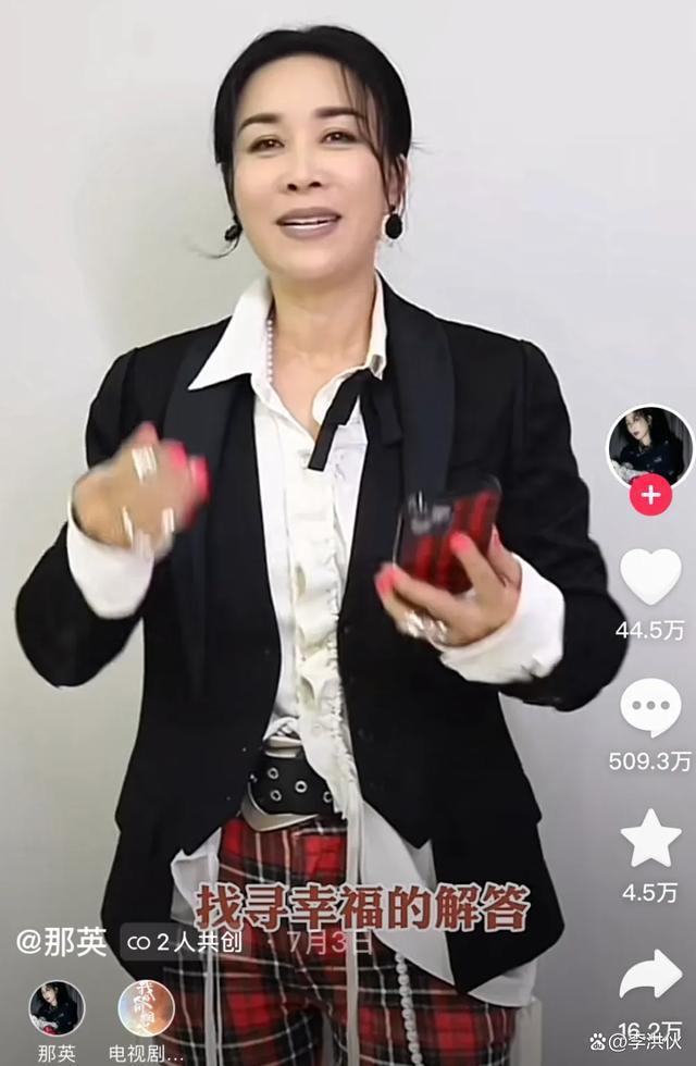 那英捉襟见肘时，刀郎宣布隐退江湖