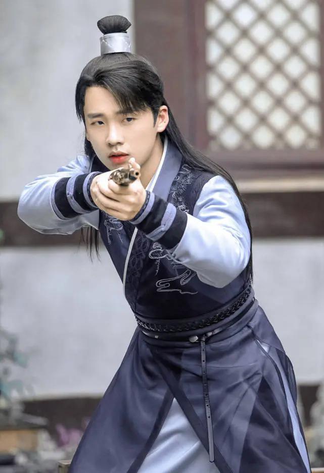 打压式教育？德云社“少班主”郭麒麟一直“伤自尊”成长？