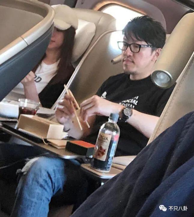女神劈腿了？谈了这么多年的恋爱还是分了啊！