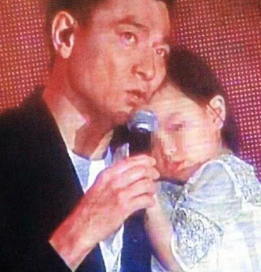 还记得刘德华女儿吗？好有气质呀！