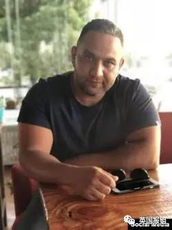 总统之子开豪车撞死快递小哥！现被国际通缉，爹地到处找关系摆平！