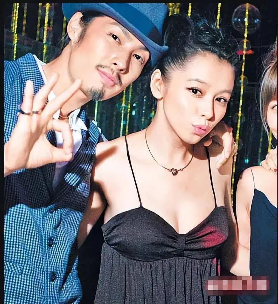 徐若瑄被要求净身出户？为生儿子险瘫痪、与王力宏陷丑闻，如今成“豪门弃妇”