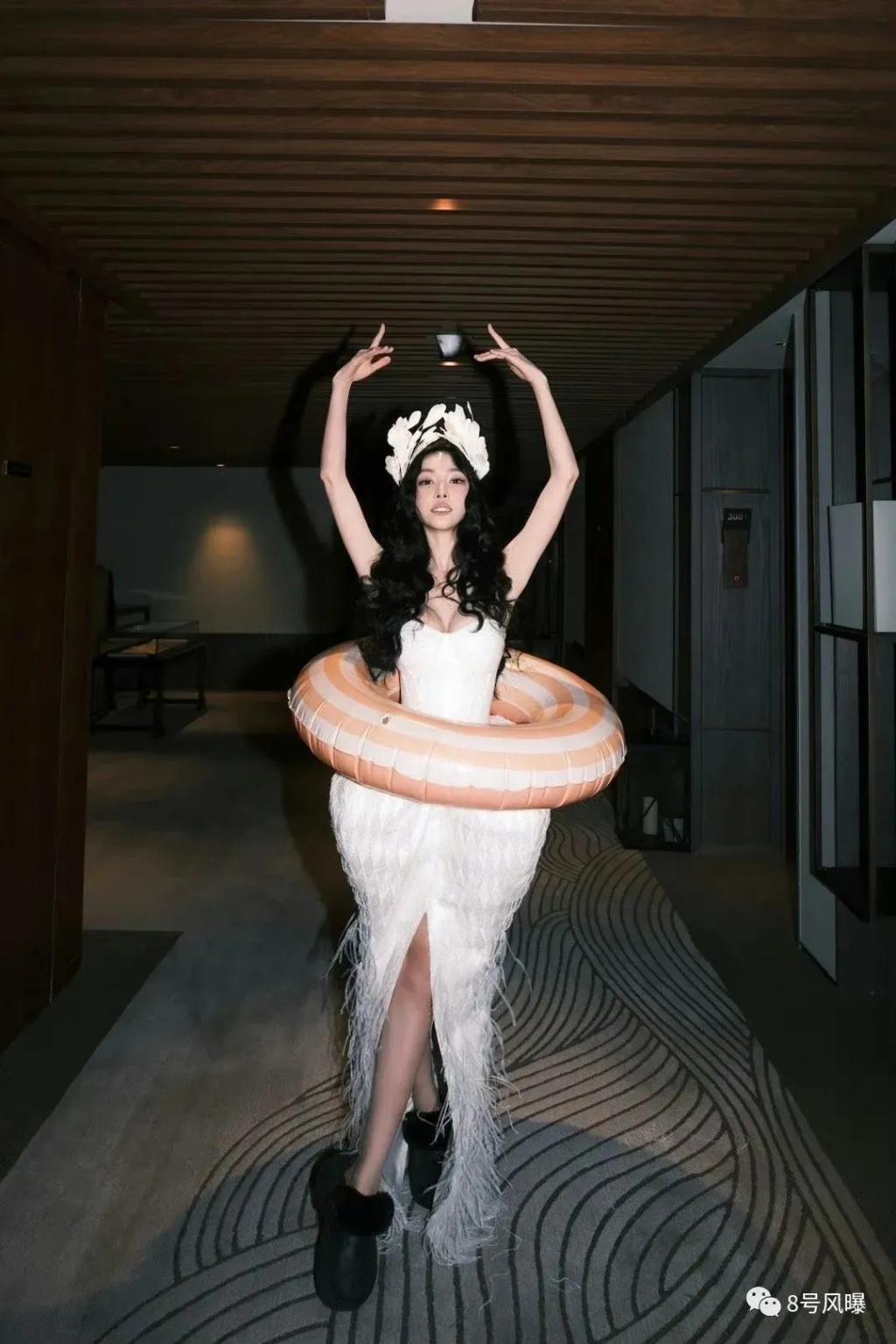 千万粉级别头部网红，勇闯娱乐圈能成功吗？