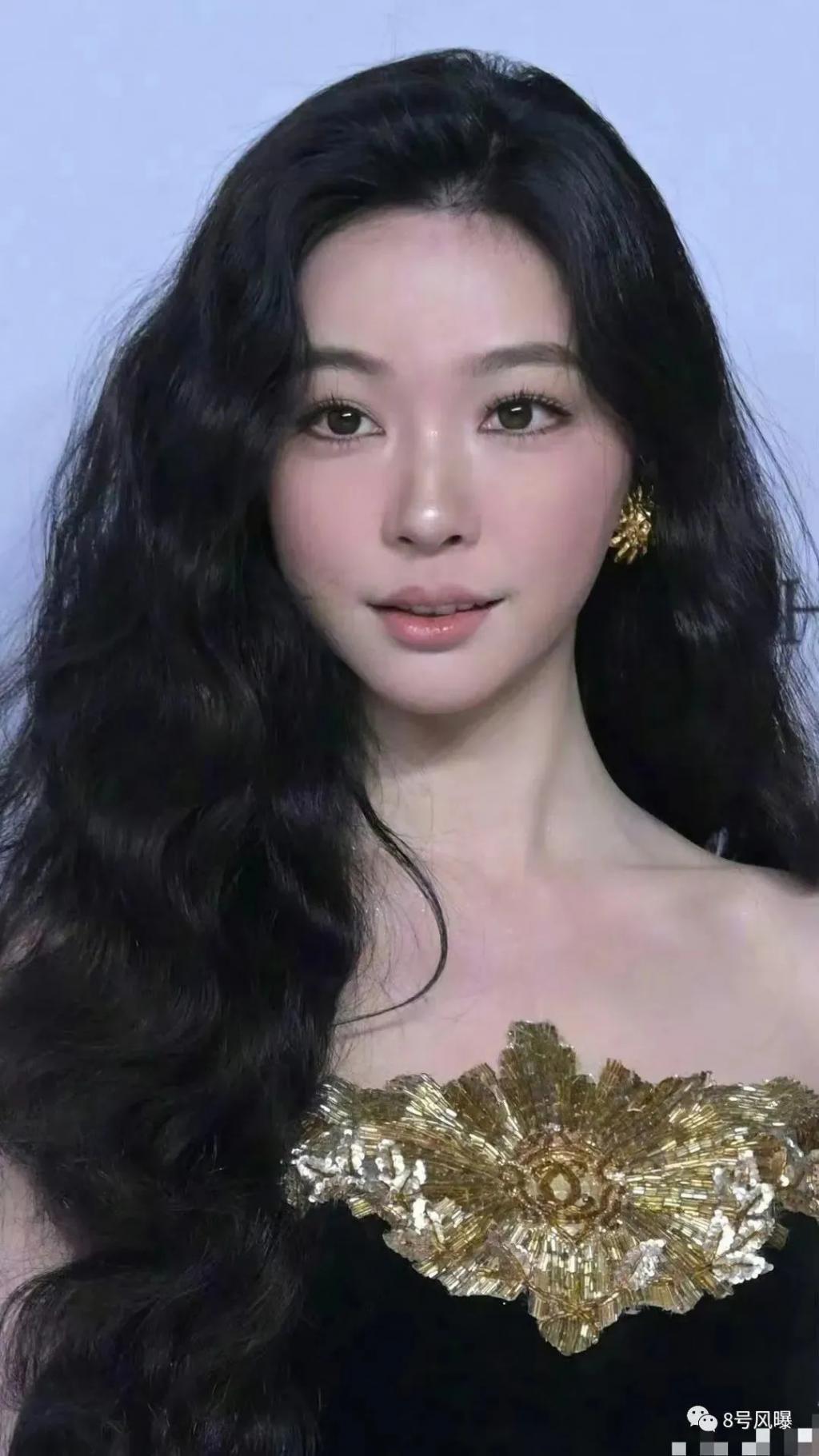 千万粉级别头部网红，勇闯娱乐圈能成功吗？