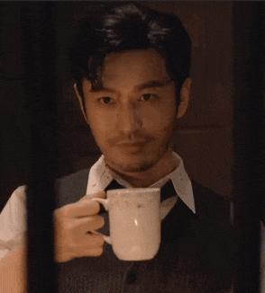 2023年十部扑街差评剧：杨洋“梗王剧”称霸，张译热巴也在其中
