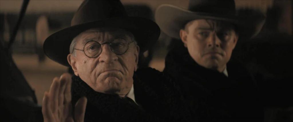 内地撤档后，这片拿下年度第一