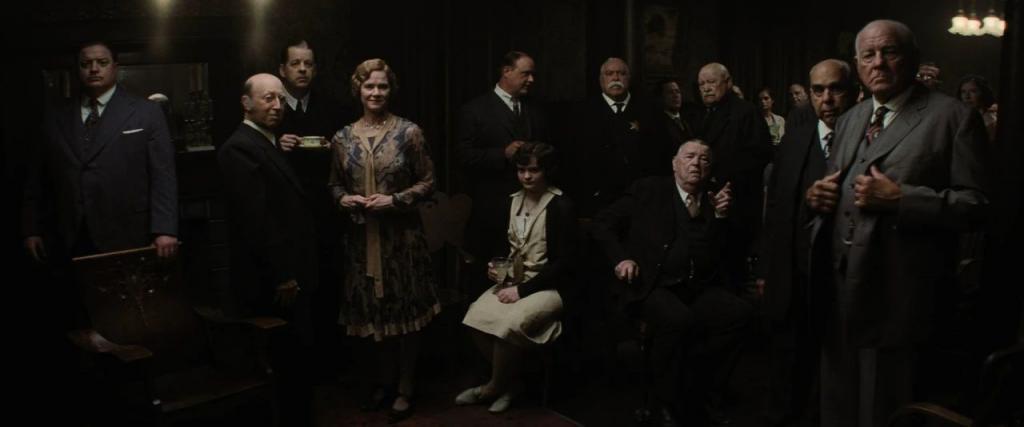 内地撤档后，这片拿下年度第一