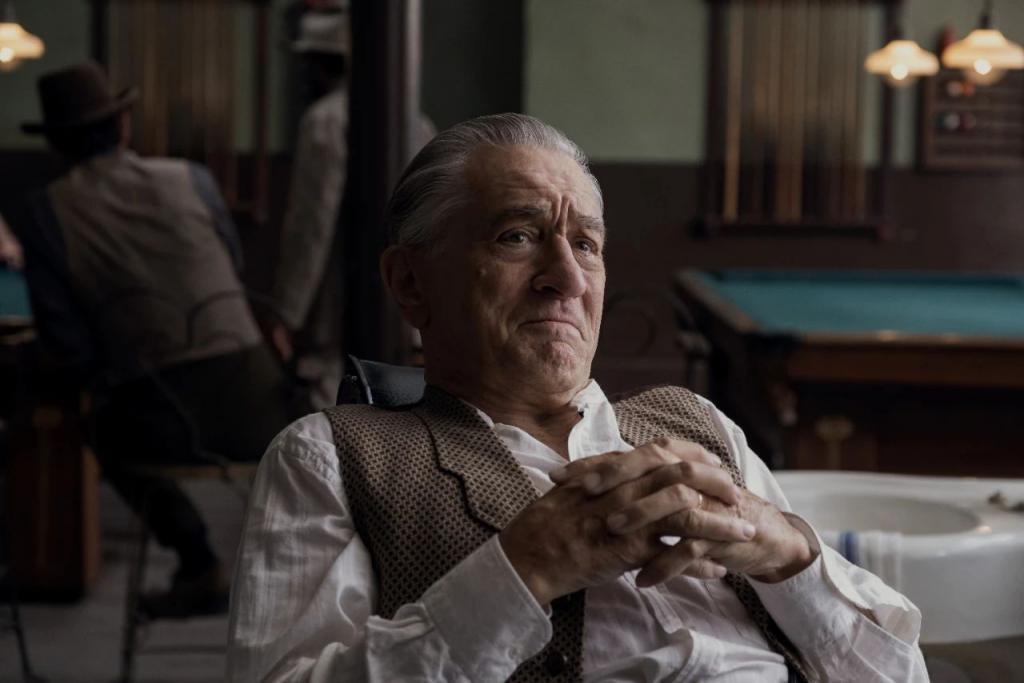 内地撤档后，这片拿下年度第一