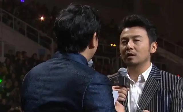 “这下全世界都知道沈腾戴假发了” 网友调侃笑翻全场
