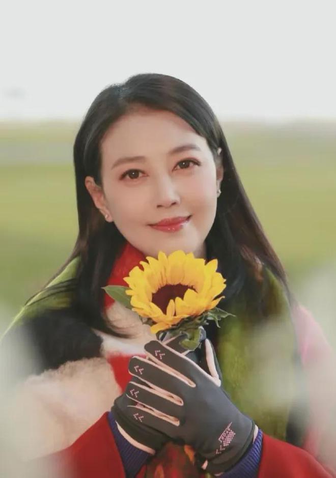 周海媚去世留下4亿资产 3兄妹拒绝继承