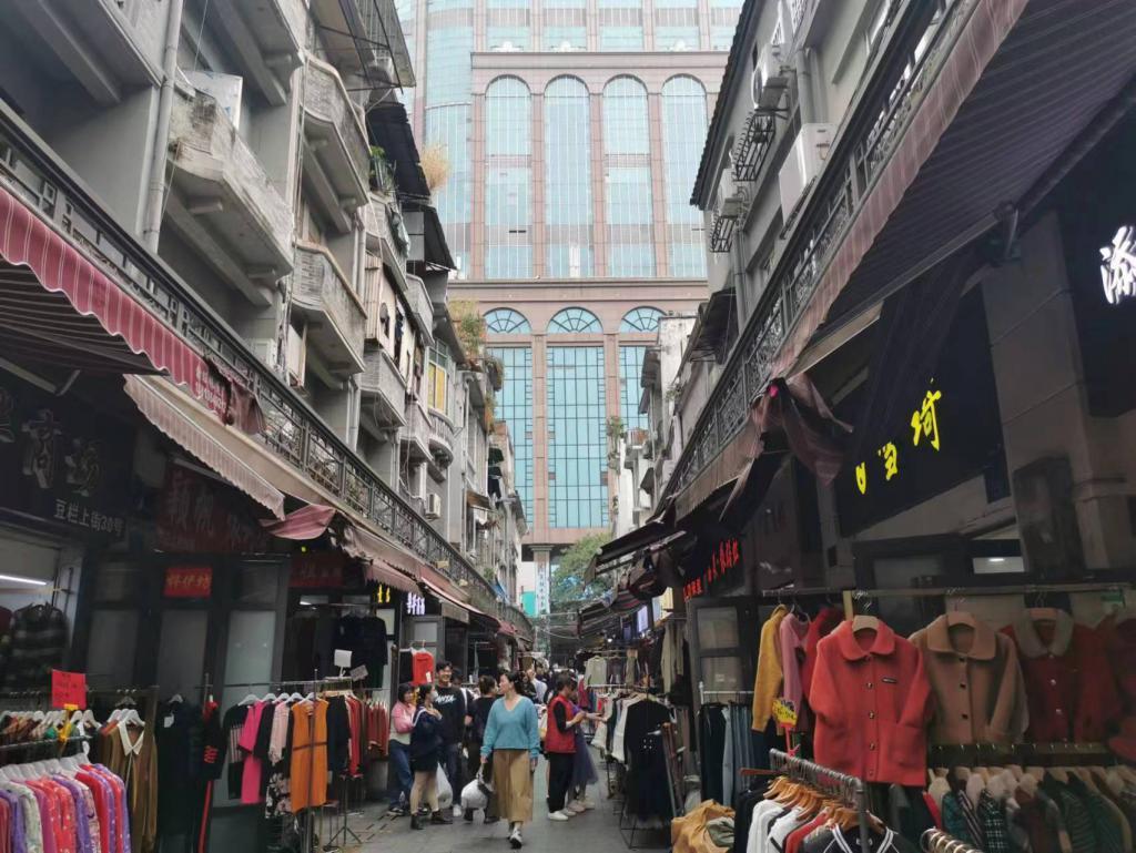 从广州番禺的城中村出发，SHEIN何以成为千亿级全球公司