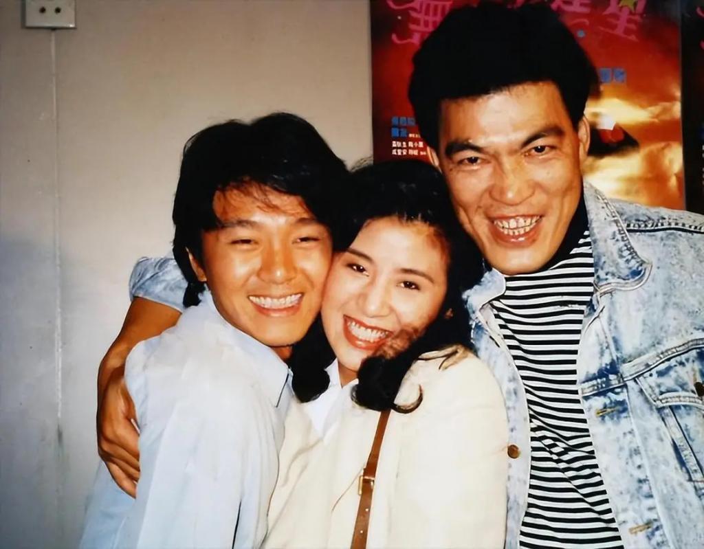 “大傻”成奎安：面恶心善仗义助人，为何却至死都不肯原谅周星驰