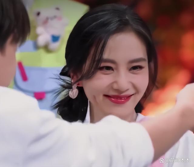 刘诗诗上综艺被吐槽无聊又端着，玩游戏不懂规则