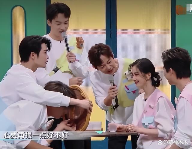 刘诗诗上综艺被吐槽无聊又端着，玩游戏不懂规则