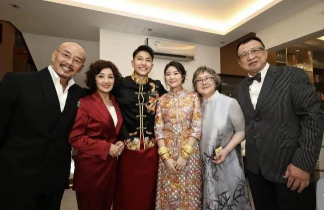 还记得欢喜哥许绍雄吗？嫁女现场堪比TVB台庆