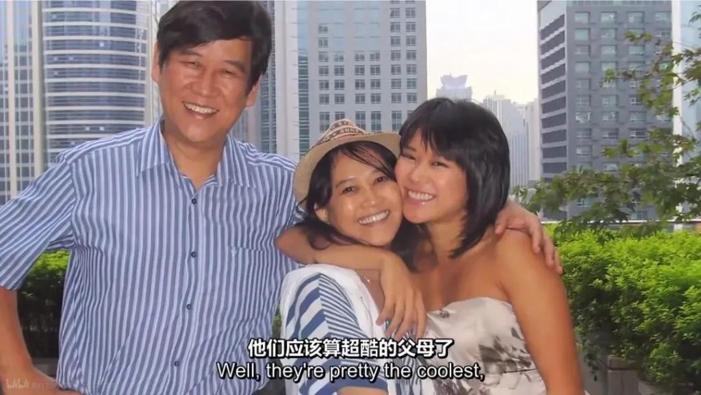 7岁考取钢琴8级！手速快出残影了