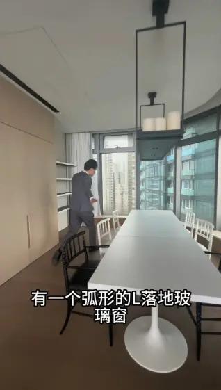 洗米华旧爱豪宅曝光，网友：蹲大狱的房子，谁买？