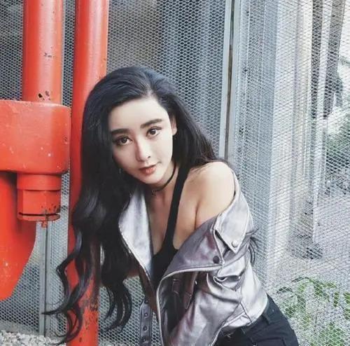花800万整成范冰冰，嫁给主刀医生，孕后发现丈夫秘密