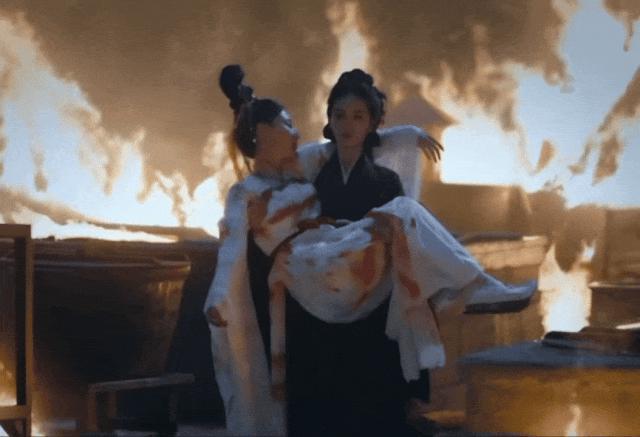 她离不开男人，内娱最大的笑话