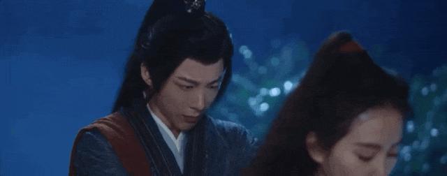 她离不开男人，内娱最大的笑话