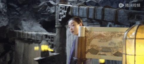 惊了，红毯上玩这套?