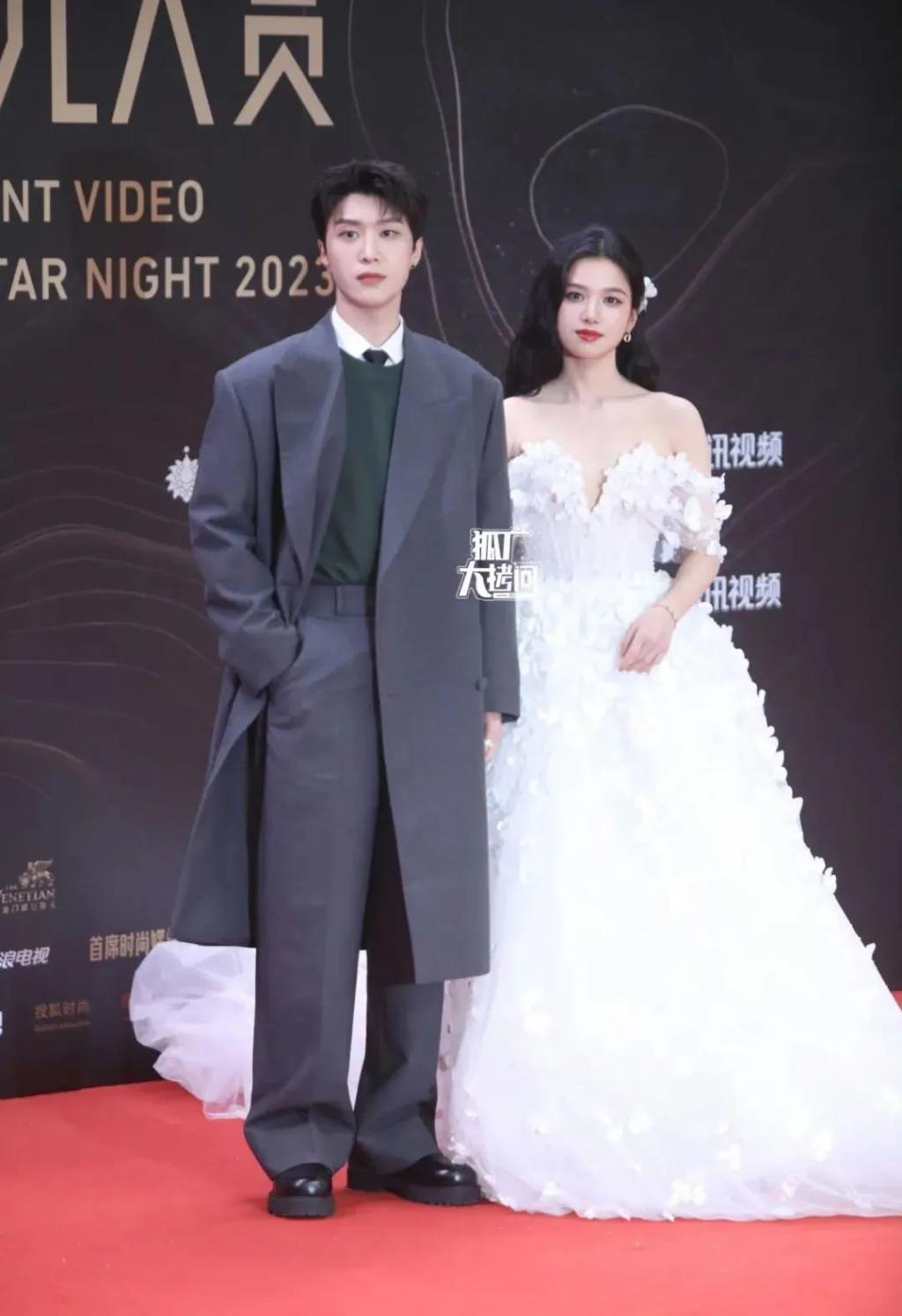 星光大赏省流版：女明星几乎全灭；倪妮撞衫，输了