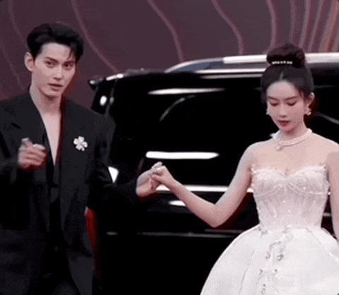 星光大赏省流版：女明星几乎全灭；倪妮撞衫，输了