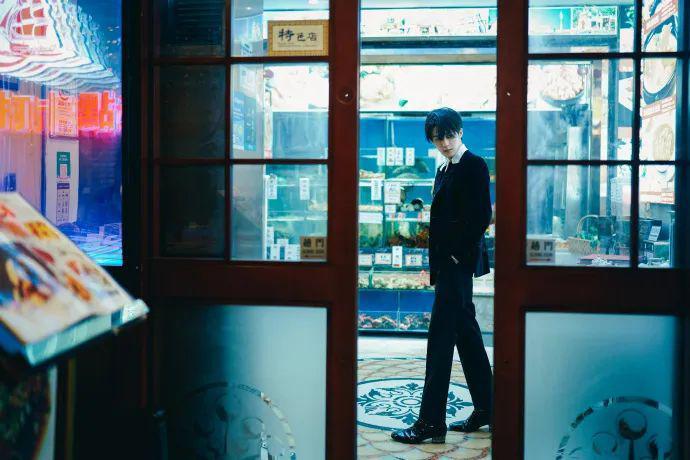 星光大赏省流版：女明星几乎全灭；倪妮撞衫，输了