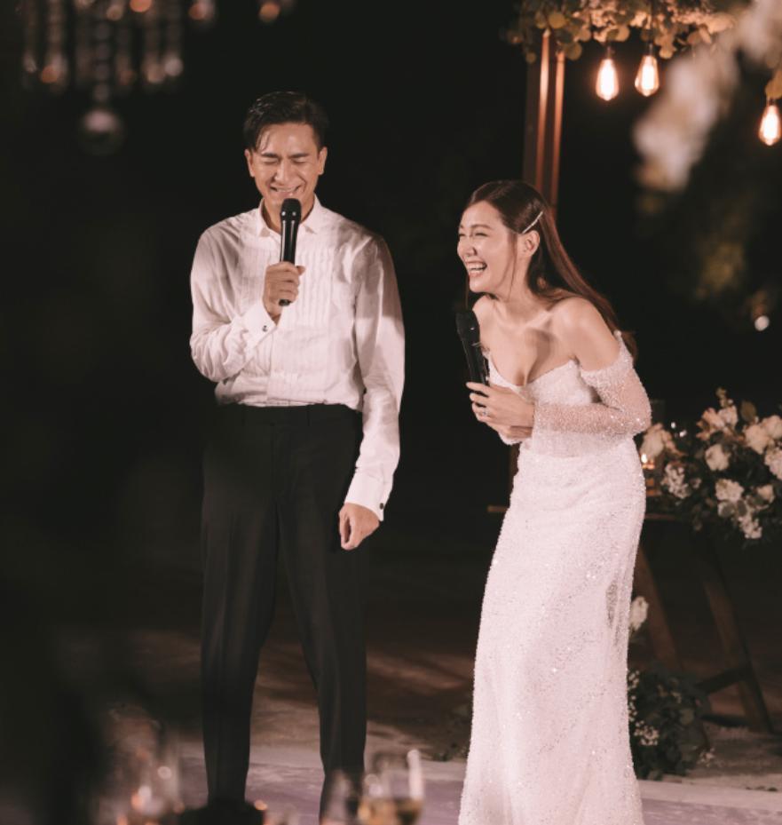 马国明妻子汤洛雯腰线显粗疑怀孕，婚礼排场完胜前任