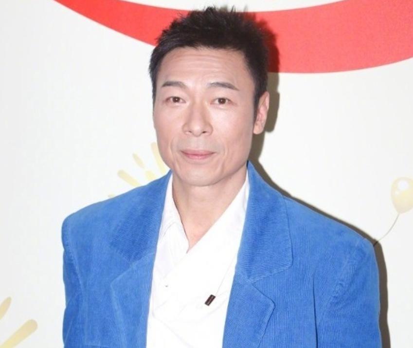 马国明妻子汤洛雯腰线显粗疑怀孕，婚礼排场完胜前任