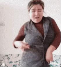 2023封神“网络小丑”，闻神霸屏朋友圈，娟子靠喝水买车