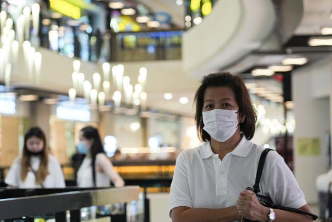 新冠病例激增，东南亚多国口罩要“回归”?