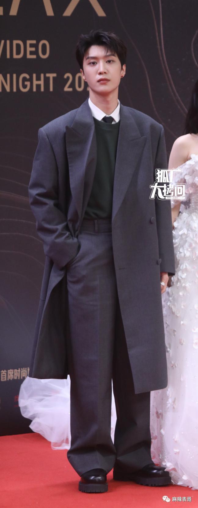 用力过猛的也太多了吧？