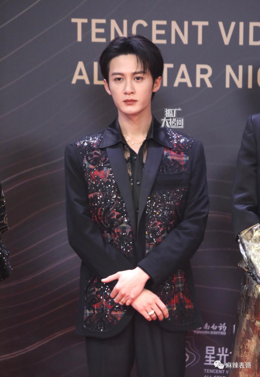 用力过猛的也太多了吧？