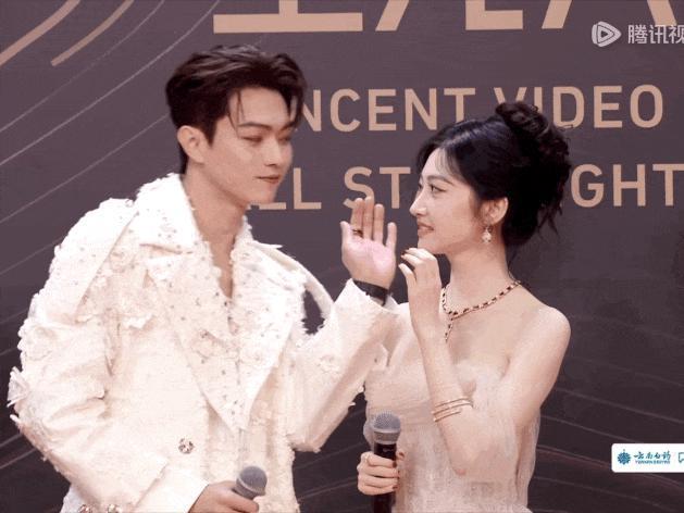 用力过猛的也太多了吧？