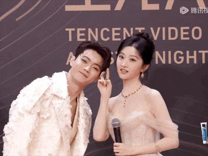 用力过猛的也太多了吧？