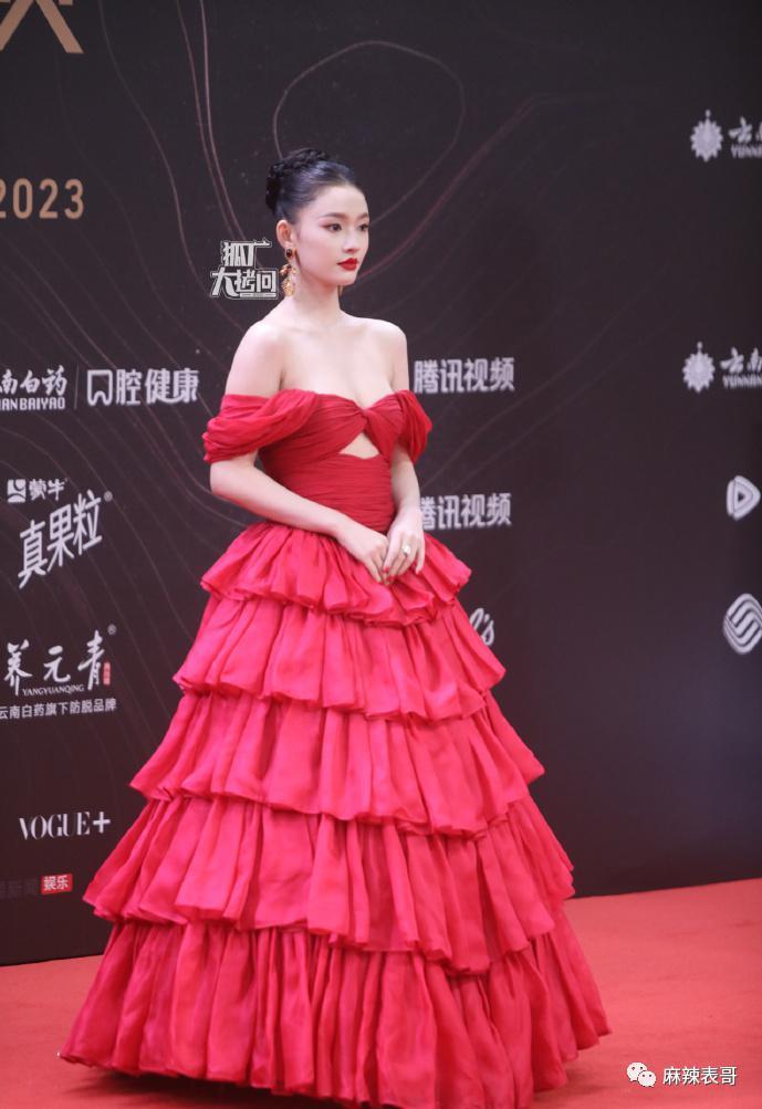 用力过猛的也太多了吧？