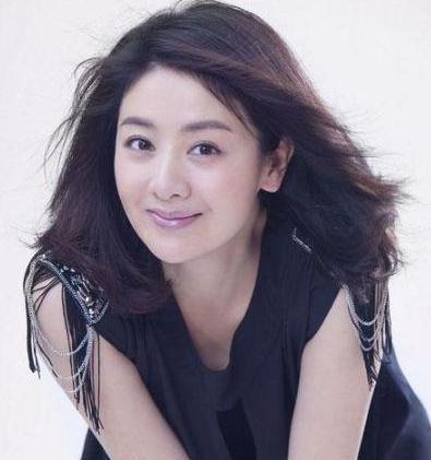 恭喜！母子恋官宣结婚，男方承认吃软饭好幸福！